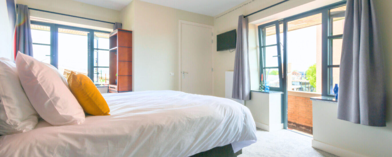 New Apart-hotel Near 013 Poppodium With Fast Wifi Main Image