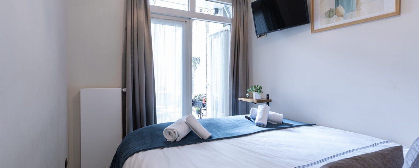 Hotspot location, wifi, bed en koffie Harmony Main Image