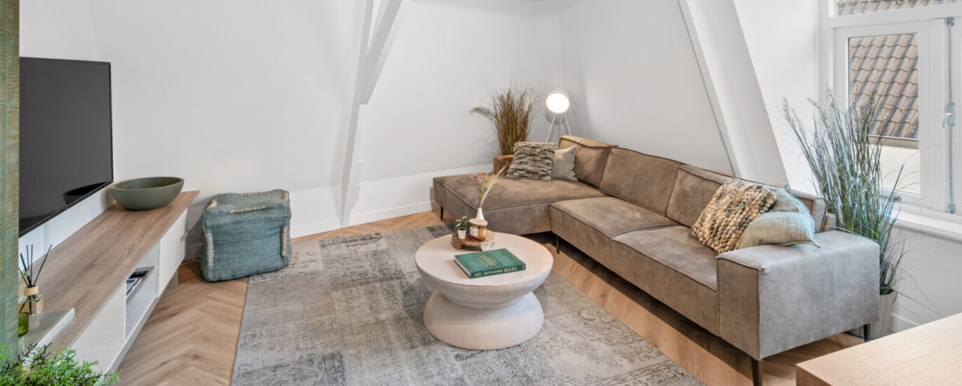 Unique penthouse near city center and Park Main Image