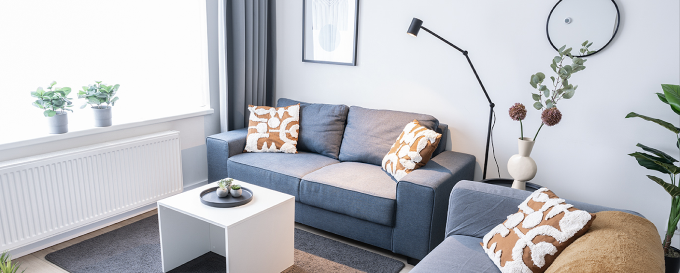 6p newly renovated home with unique roof-terrace Main Image