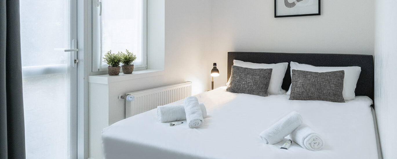 Fresh and equipped apartment near hotspots Main Image