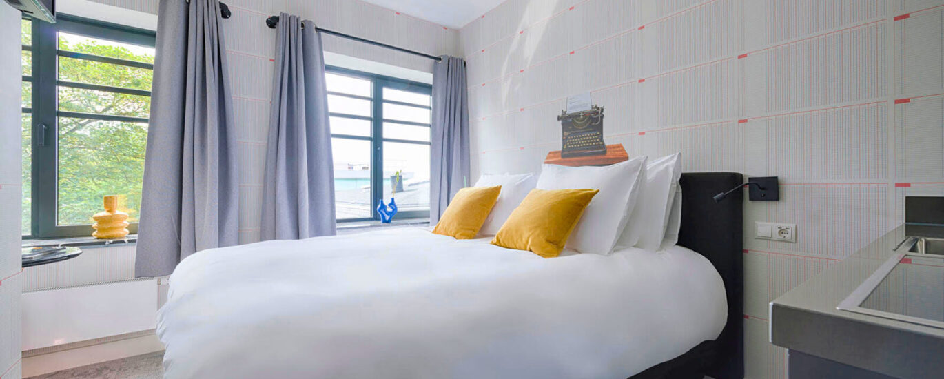 Newly renovated apartment, Shower and  Fast Wifi Main Image