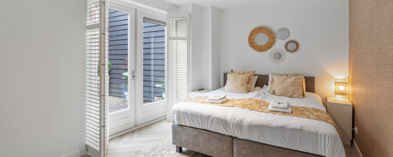 Home city hotspot, near city center and park Main Image