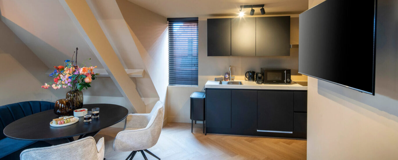 Studio Apartment in Breda City Center – w kitchen Main Image